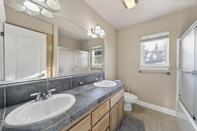 $525,000 | 5890 Shadow Glen Drive, Redding, CA 96003