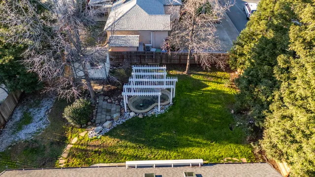 $525,000 | 5890 Shadow Glen Drive, Redding, CA 96003