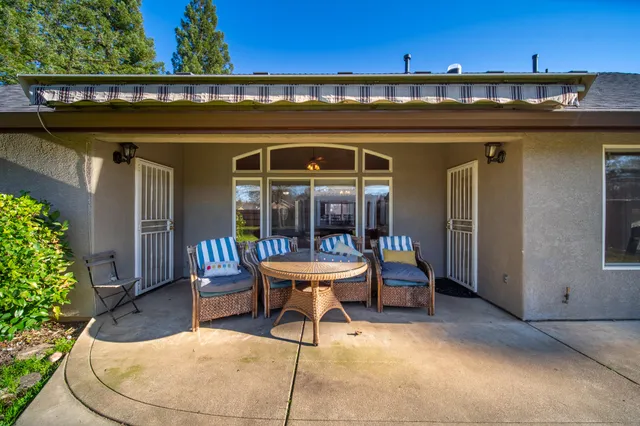 $525,000 | 5890 Shadow Glen Drive, Redding, CA 96003