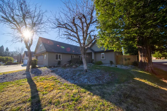 $525,000 | 5890 Shadow Glen Drive, Redding, CA 96003