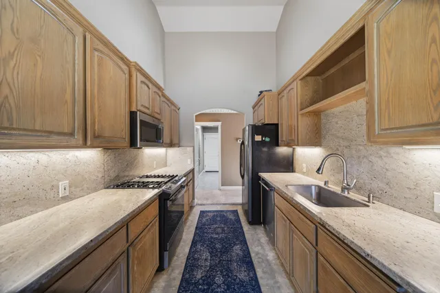 $525,000 | 5890 Shadow Glen Drive, Redding, CA 96003