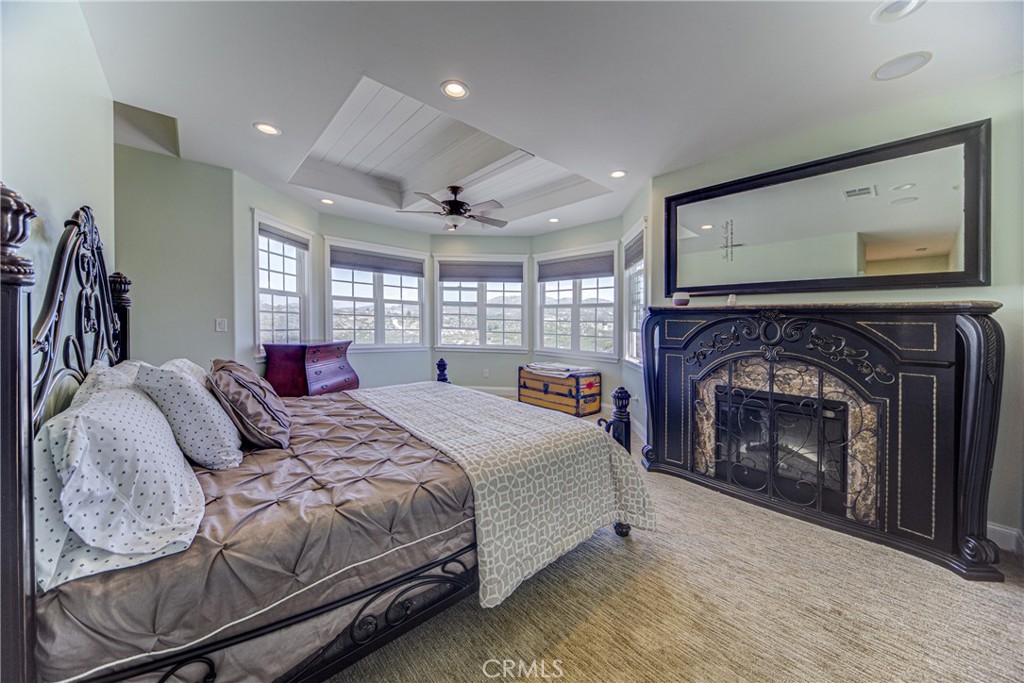 39911 Green Meadow Road Temecula, CA 92592 - Photo 19 of 75 Master suite