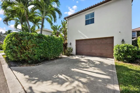 $2,200,000 | 119 Bilboa Drive, Jupiter, FL 33458