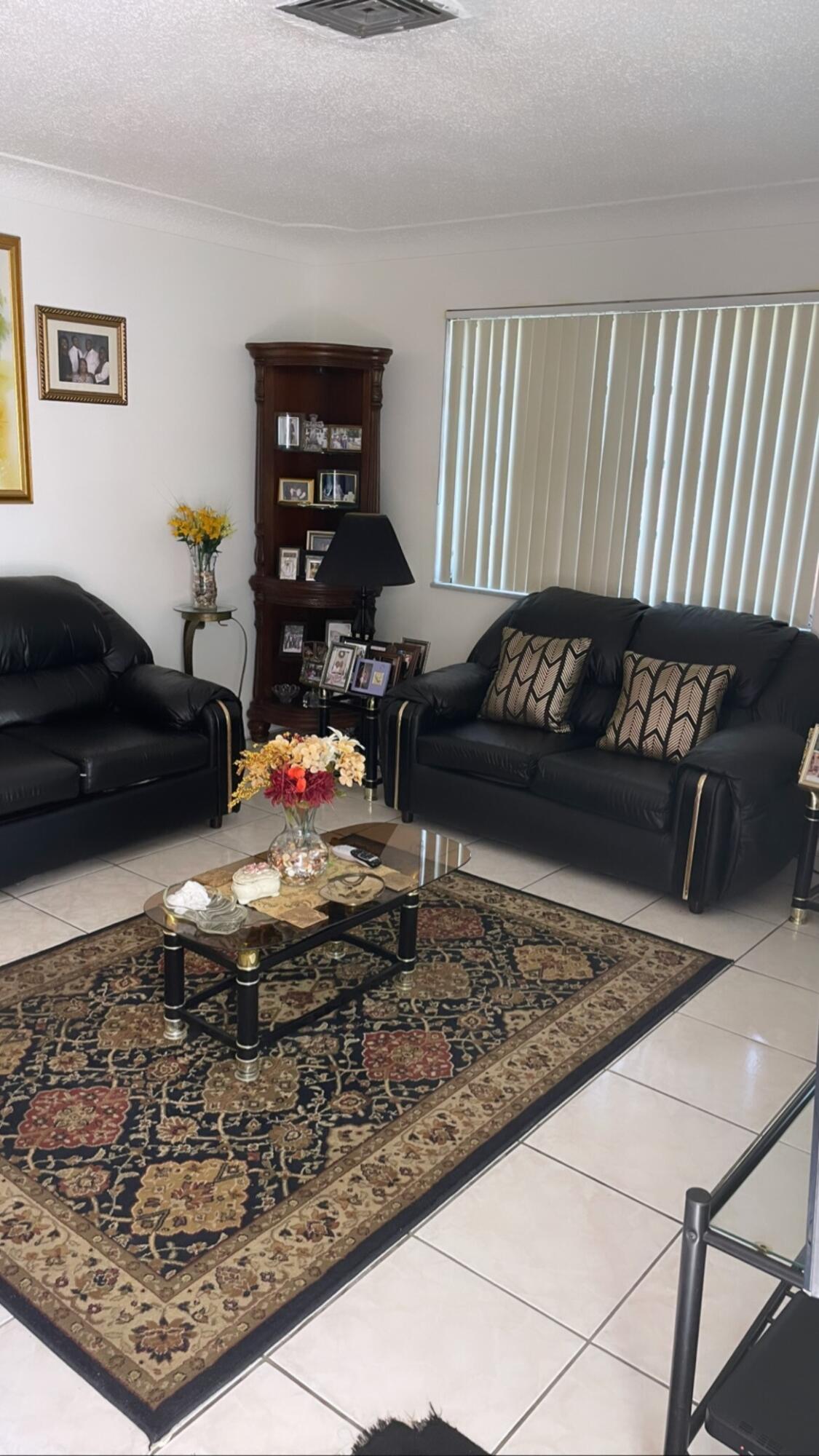 2241 Raleigh Street Hollywood, FL 33020 - Photo 4 of 16 v3