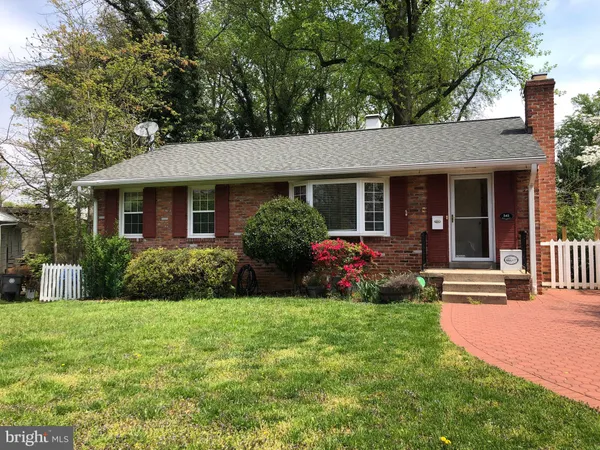 $3,550 | 545 Beall Avenue, Rockville, MD 20850
