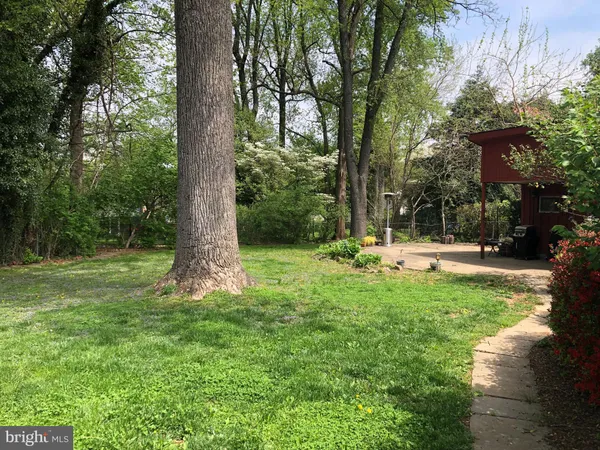 $3,550 | 545 Beall Avenue, Rockville, MD 20850