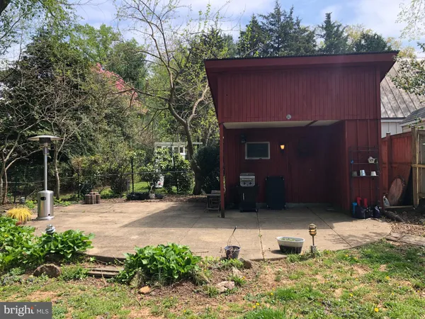 $3,550 | 545 Beall Avenue, Rockville, MD 20850