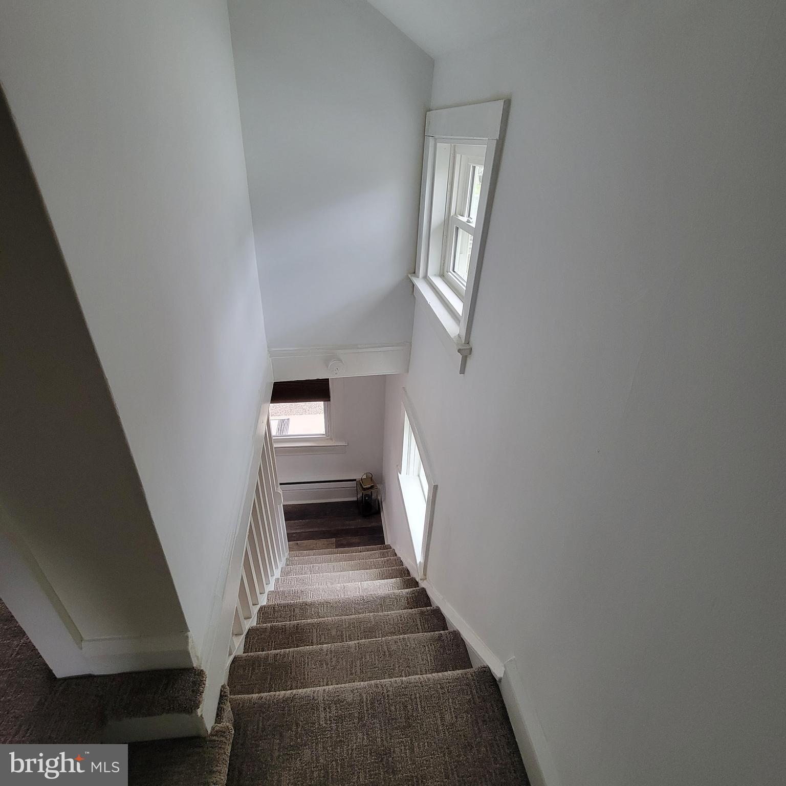 127 2nd Avenue Pitman, NJ 08071 - Photo 24 of 36 a view of entryway