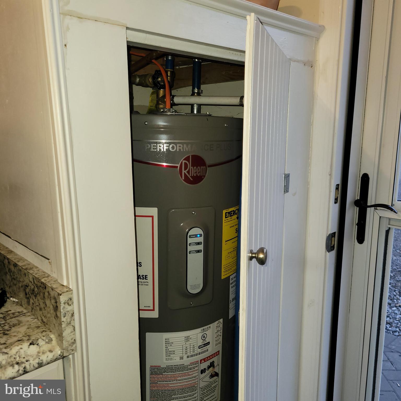 127 2nd Avenue Pitman, NJ 08071 - Photo 36 of 36 a bathroom with a shower
