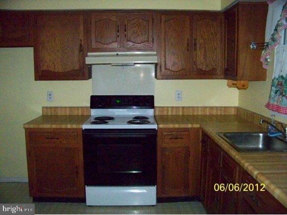 2 B Spring Street Manchester Township, NJ 08759 - Photo 4 of 12