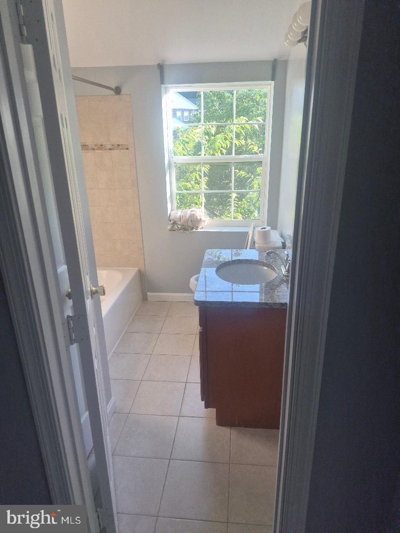 110 Old Enterprise Road, Unit 120 Upper Marlboro, MD 20774 - Photo 7 of 9 Bathroom