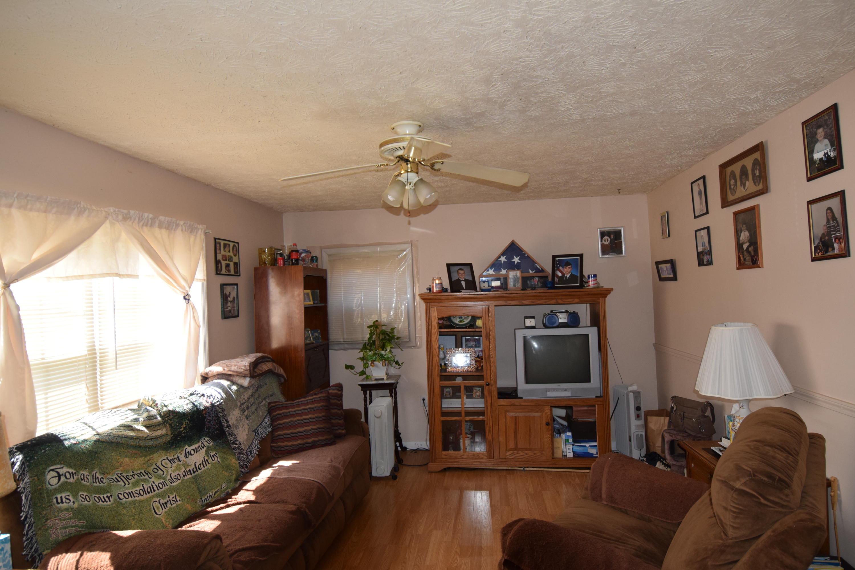 1689 Robinson Road Loudon, TN 37774 - Photo 5 of 12 DSC_0009.JPG