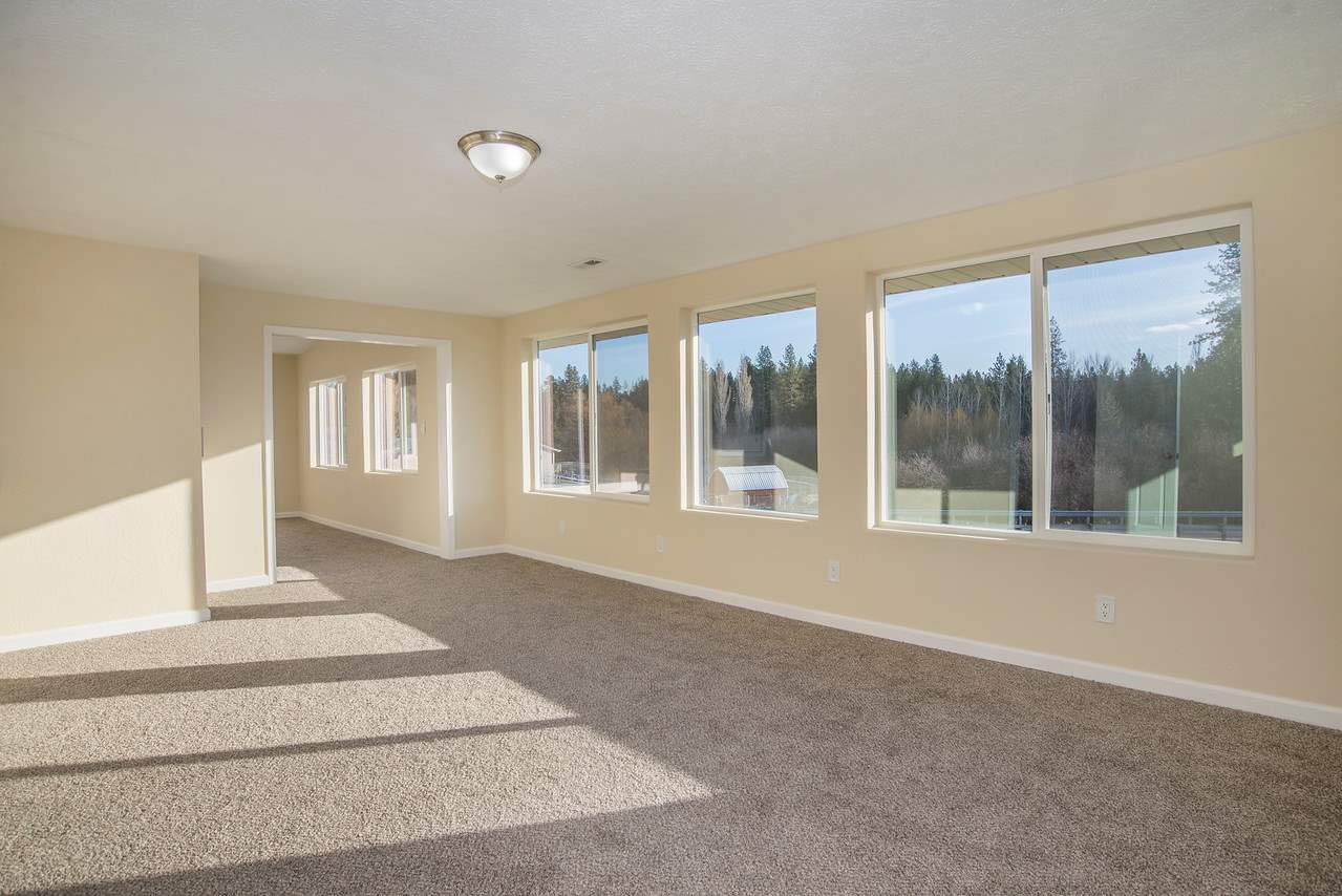 32619 North Monroe Road Deer Park, WA 99006 - Photo 13 of 20 Gallery Image 13