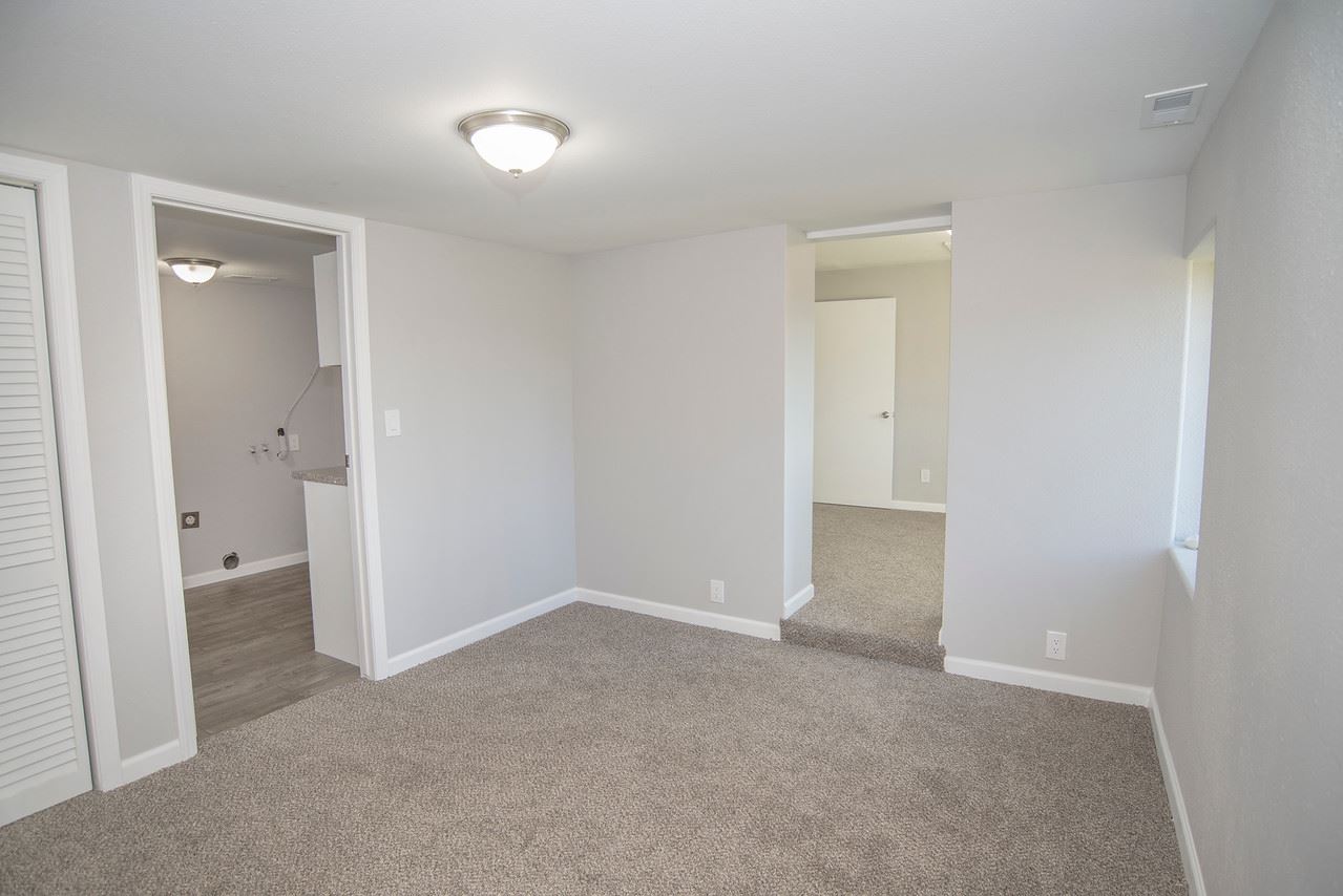 32619 North Monroe Road Deer Park, WA 99006 - Photo 9 of 20 Gallery Image 9