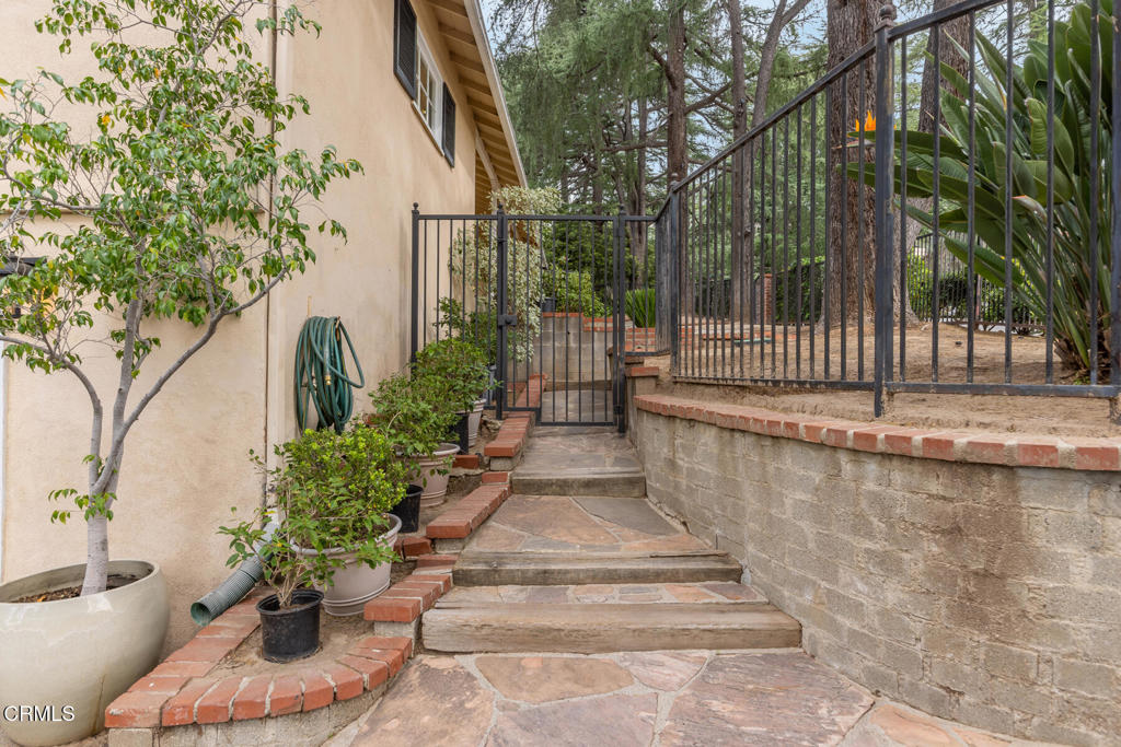 5209 Alta Canyada Road La Canada Flintridge, CA 91011 - Photo 44 of 44 5209AltaCanyadaRd-74