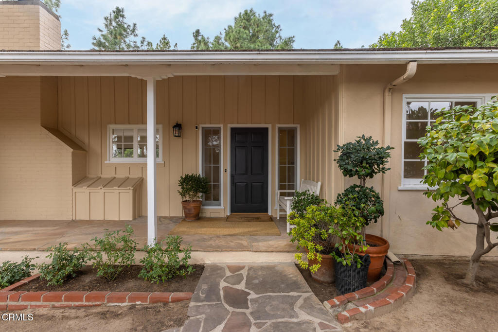 5209 Alta Canyada Road La Canada Flintridge, CA 91011 - Photo 5 of 44 5209AltaCanyadaRd-10