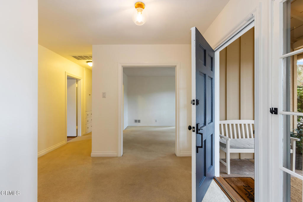 5209 Alta Canyada Road La Canada Flintridge, CA 91011 - Photo 8 of 44 5209AltaCanyadaRd-15