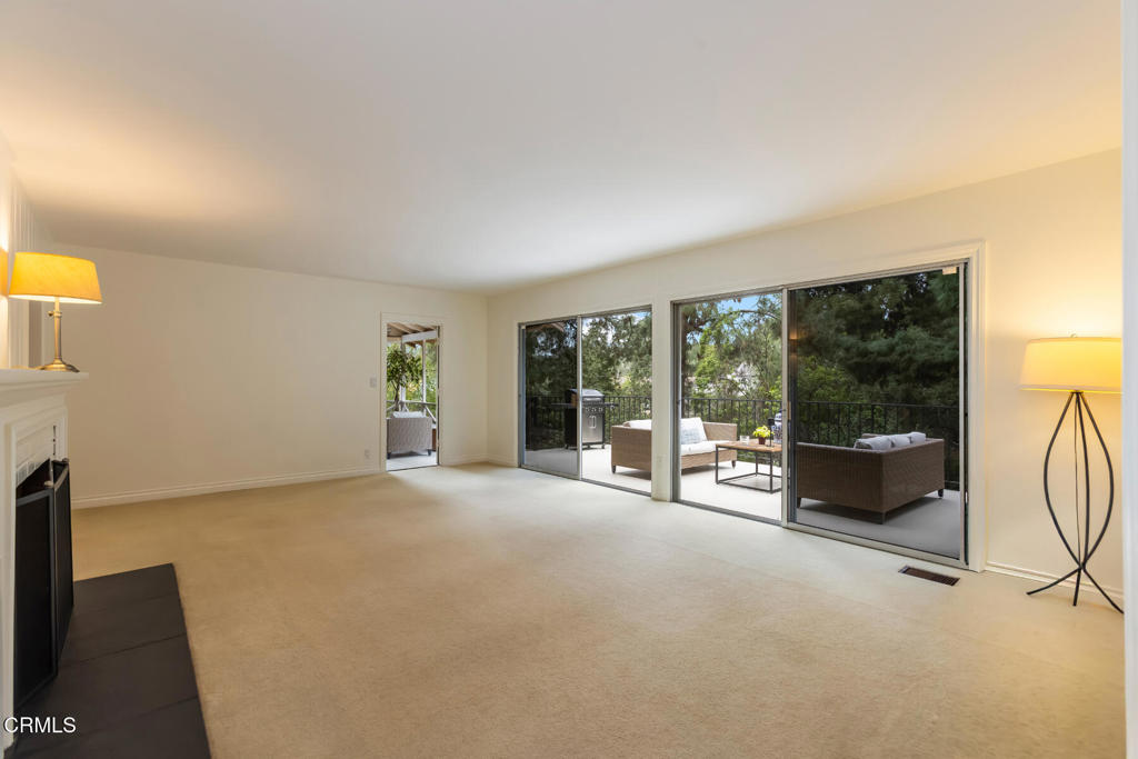 5209 Alta Canyada Road La Canada Flintridge, CA 91011 - Photo 9 of 44 5209AltaCanyadaRd-16