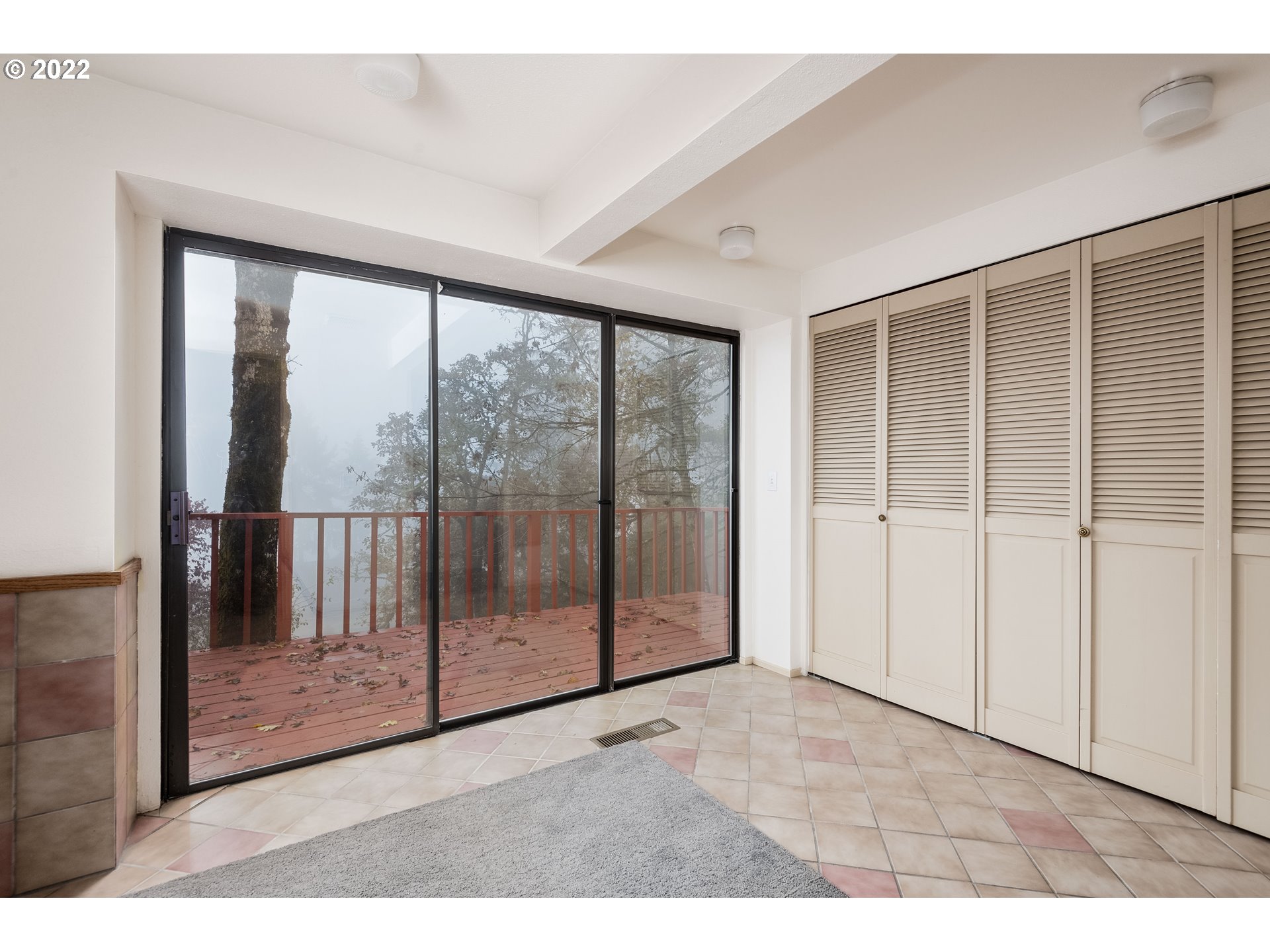 635 Startouch Drive Eugene, OR 97405 - Photo 23 of 28 a view interior of the house