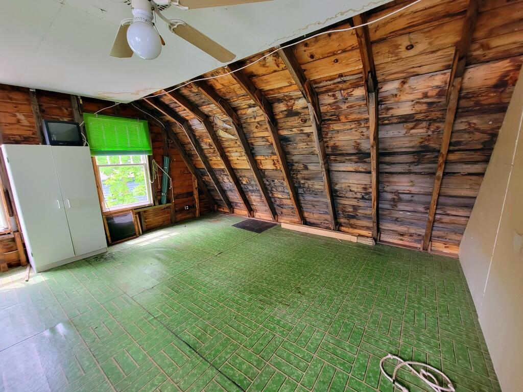 45 Lapointe Road Peru, ME 04290 - Photo 30 of 47 22-Upstairs-003