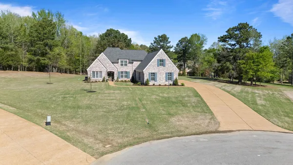 $847,900 | 65 Sandbank Cove, Rossville, TN 38066