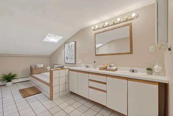 $429,900 | 4 Mt Vernon Street, Unit 4, Haverhill, MA 01830