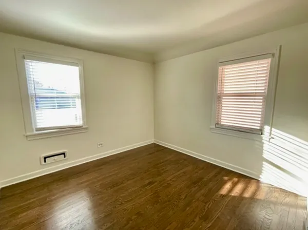 $2,950 | 3701 West North Shore Avenue, Lincolnwood, IL 60712