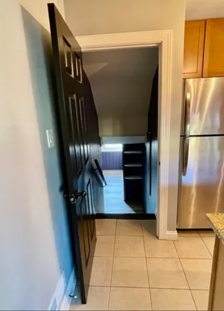 $2,950 | 3701 West North Shore Avenue, Lincolnwood, IL 60712