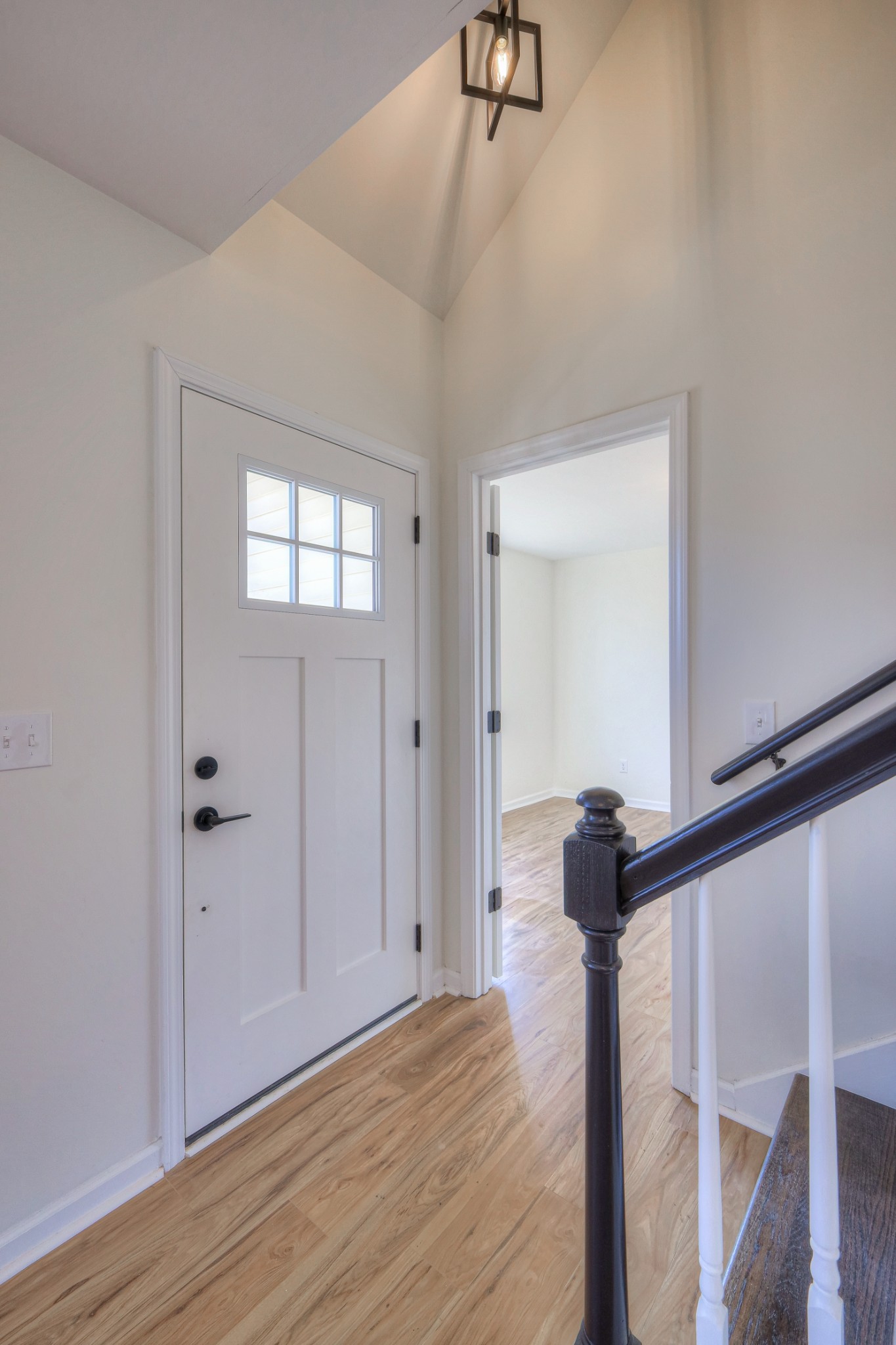 2829 Hydes Ferry Road Nashville, TN 37218 - Photo 8 of 48 Gallery Image 8