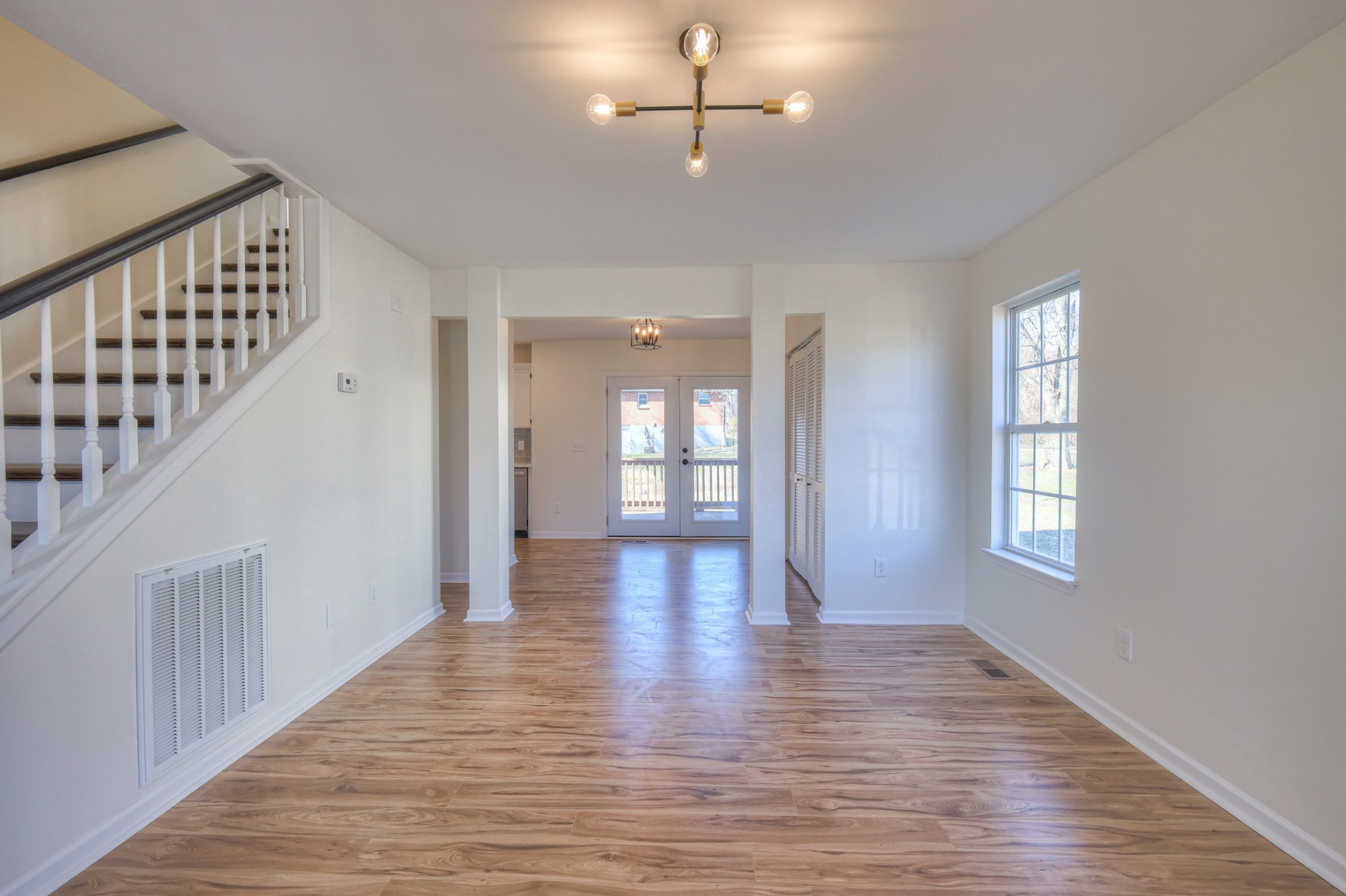2829 Hydes Ferry Road Nashville, TN 37218 - Photo 9 of 48 Gallery Image 9