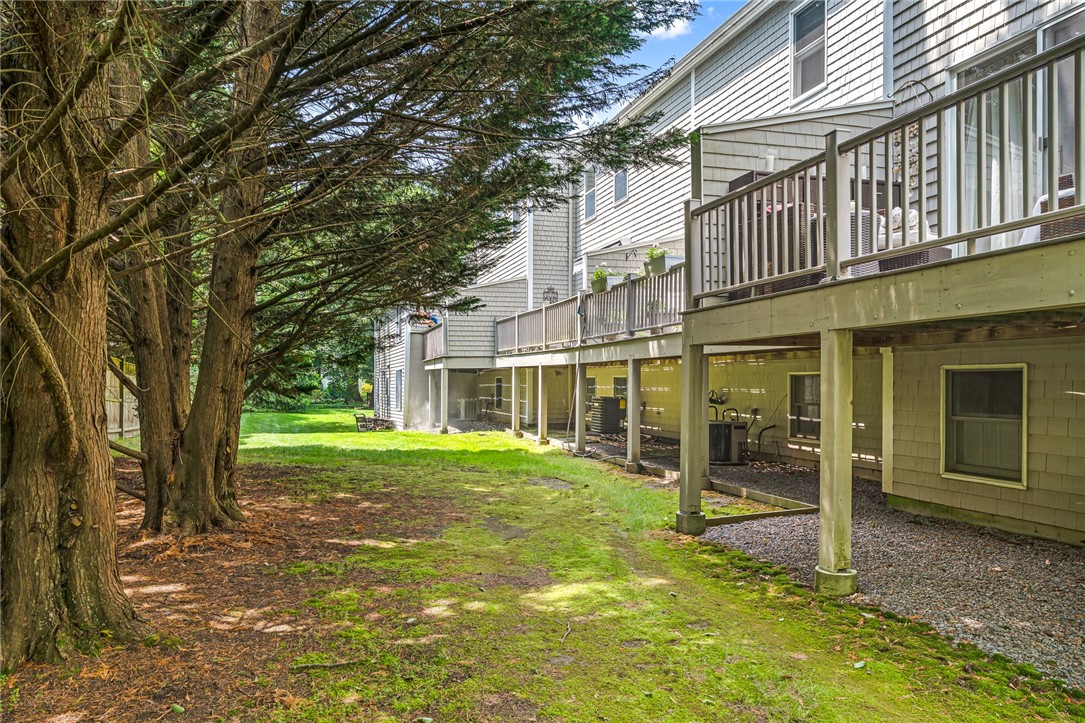 506 Clarks Row Bristol, RI 02809 - Photo 26 of 45