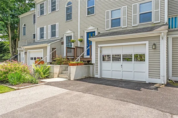 $569,000 | 506 Clarks Row, Bristol, RI 02809