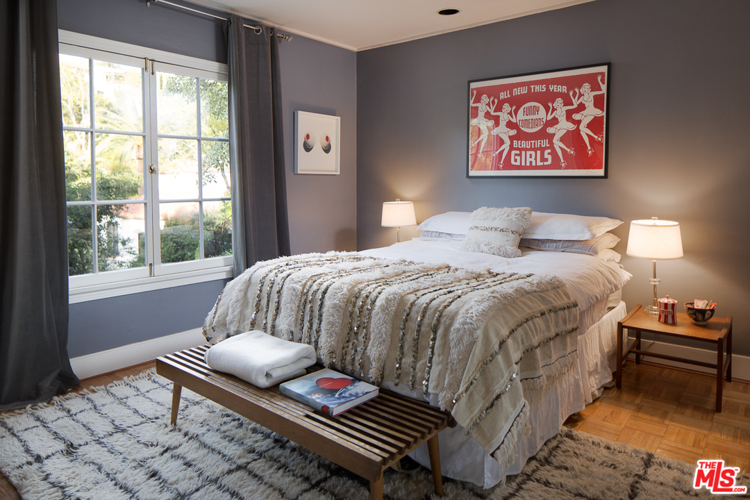 6764 Milner Road Los Angeles, CA 90068 - Photo 12 of 25 Gallery Image 12