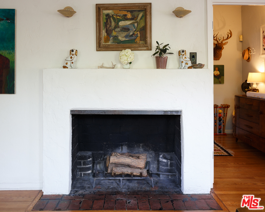 6764 Milner Road Los Angeles, CA 90068 - Photo 15 of 25 Gallery Image 15