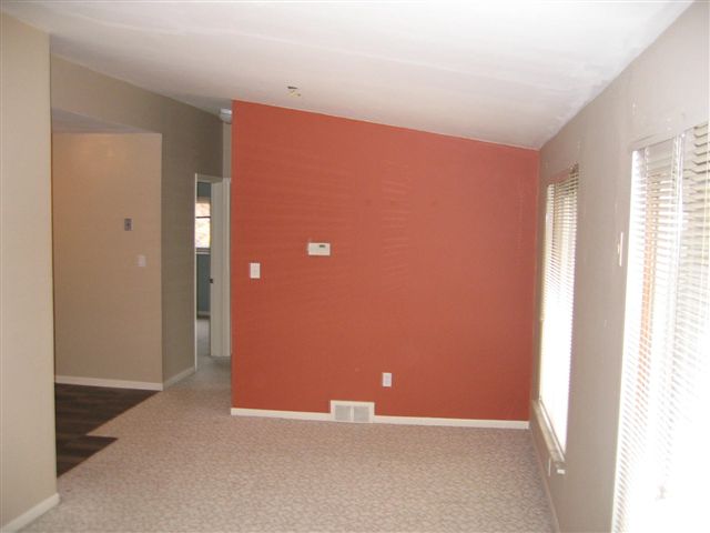 868 North Adams Road Birmingham, MI 48009 - Photo 3 of 6 31033178-2.JPG