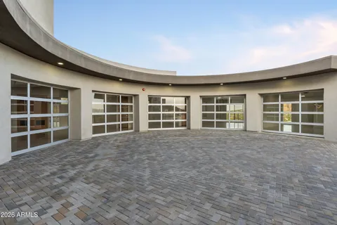 $10,000,000 | 6800 North 39th Place, Paradise Valley, AZ 85253