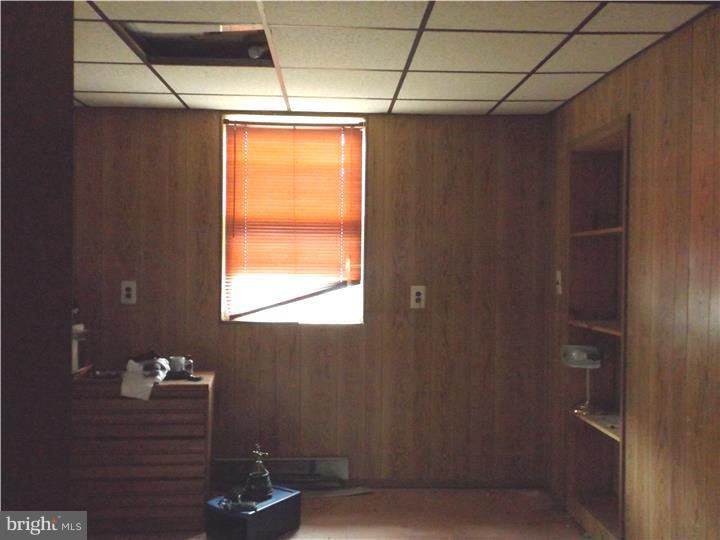 419 Alexander Avenue Maple Shade, NJ 08052 - Photo 5 of 9 Bedroom 2