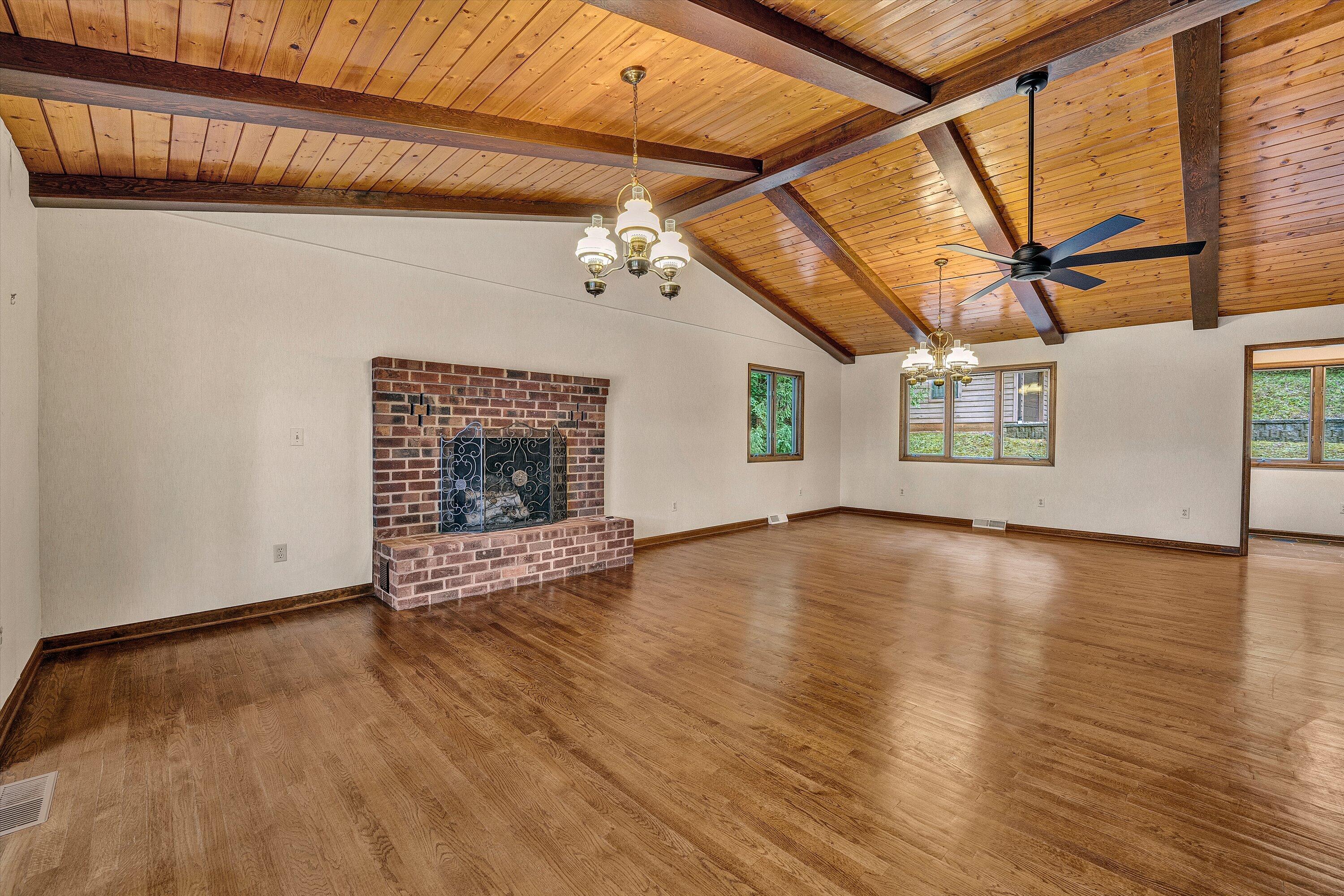 211 Wilderness Way Moneta, VA 24121 - Photo 14 of 41 14-SGP-19