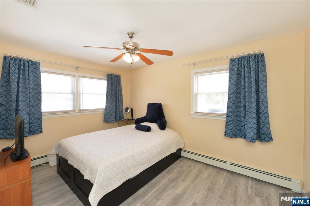 454 East Ridgewood Avenue Paramus, NJ 07652 - Photo 17 of 28