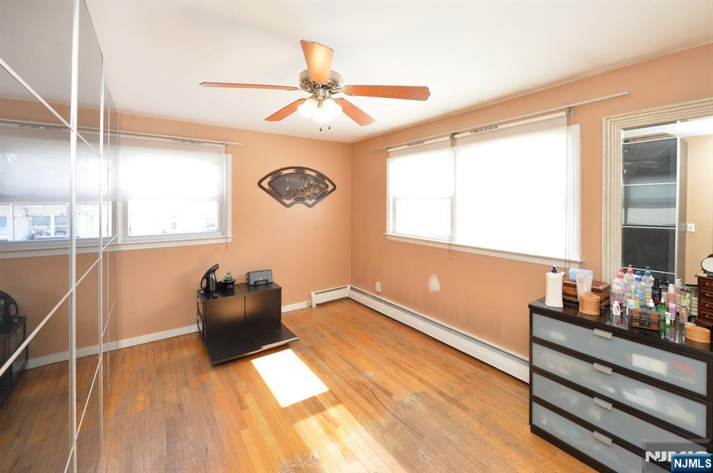 454 East Ridgewood Avenue Paramus, NJ 07652 - Photo 18 of 28