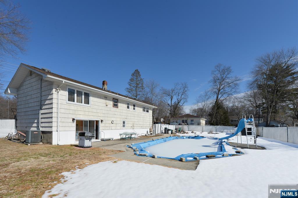 454 East Ridgewood Avenue Paramus, NJ 07652 - Photo 28 of 28