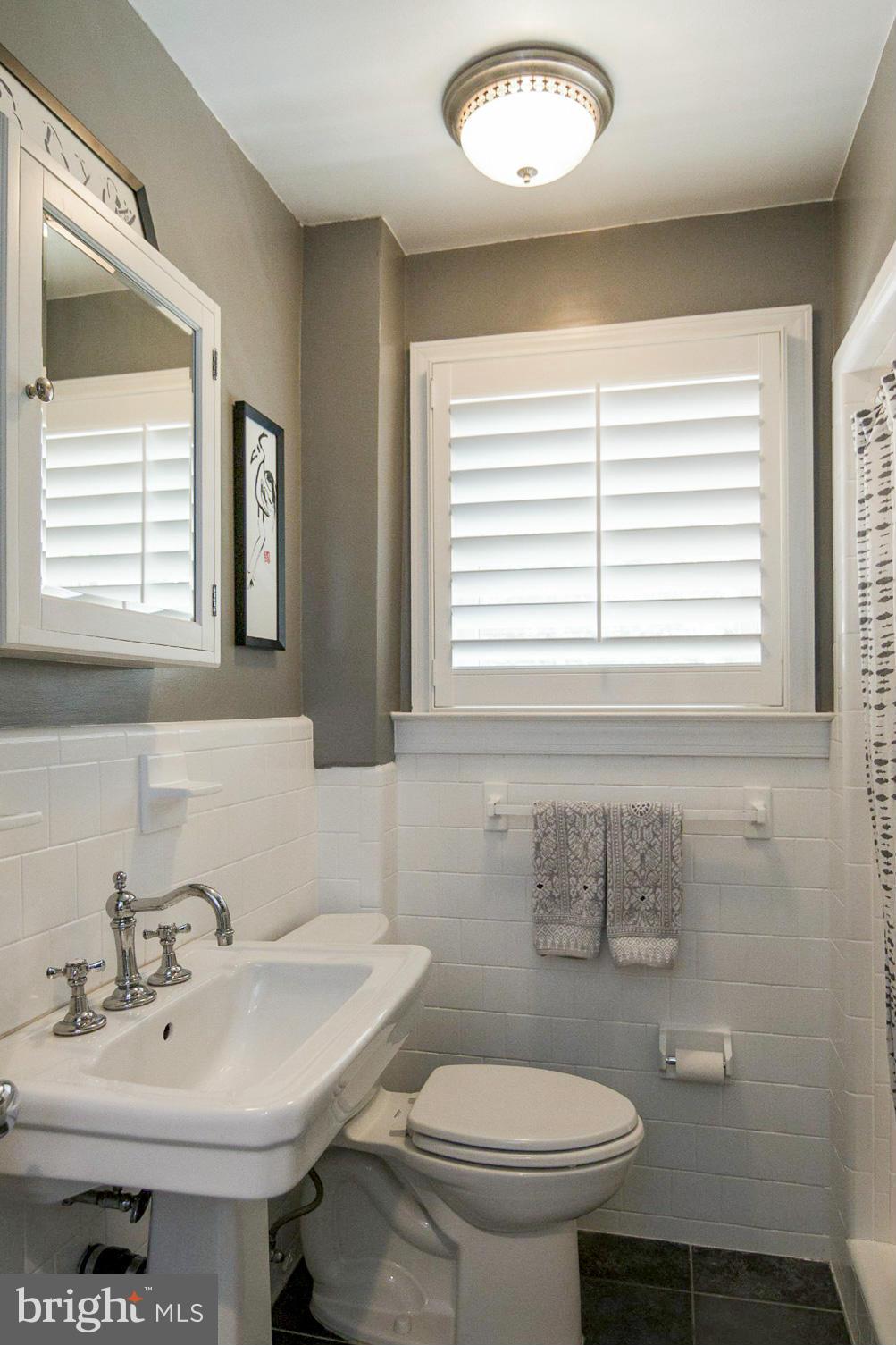 1000 Vassar Road Alexandria, VA 22314 - Photo 13 of 27 Bath