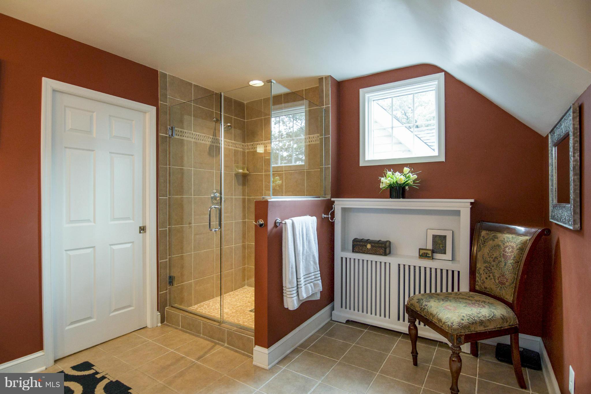 1000 Vassar Road Alexandria, VA 22314 - Photo 16 of 27 Bath (Master)