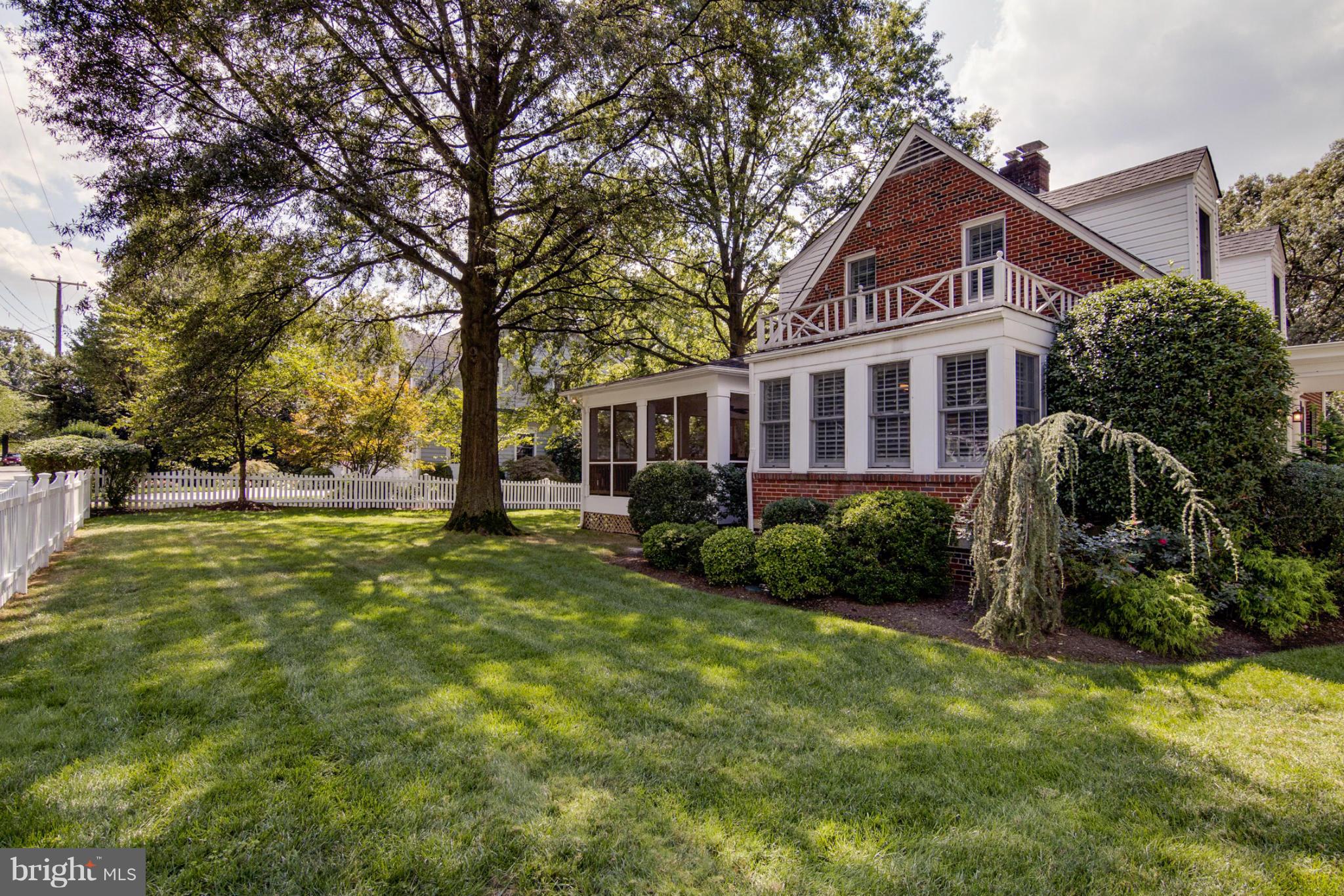 1000 Vassar Road Alexandria, VA 22314 - Photo 25 of 27 Exterior (Rear)