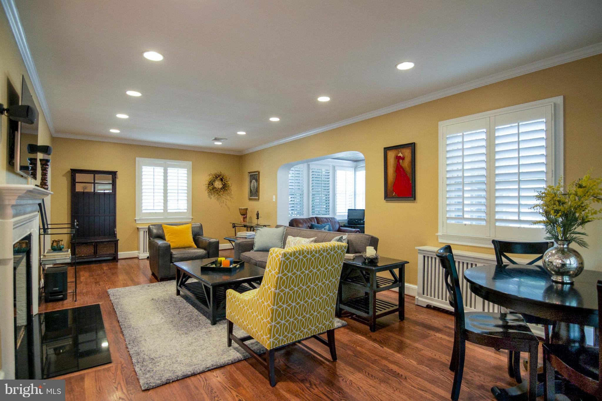 1000 Vassar Road Alexandria, VA 22314 - Photo 5 of 27 Living Room