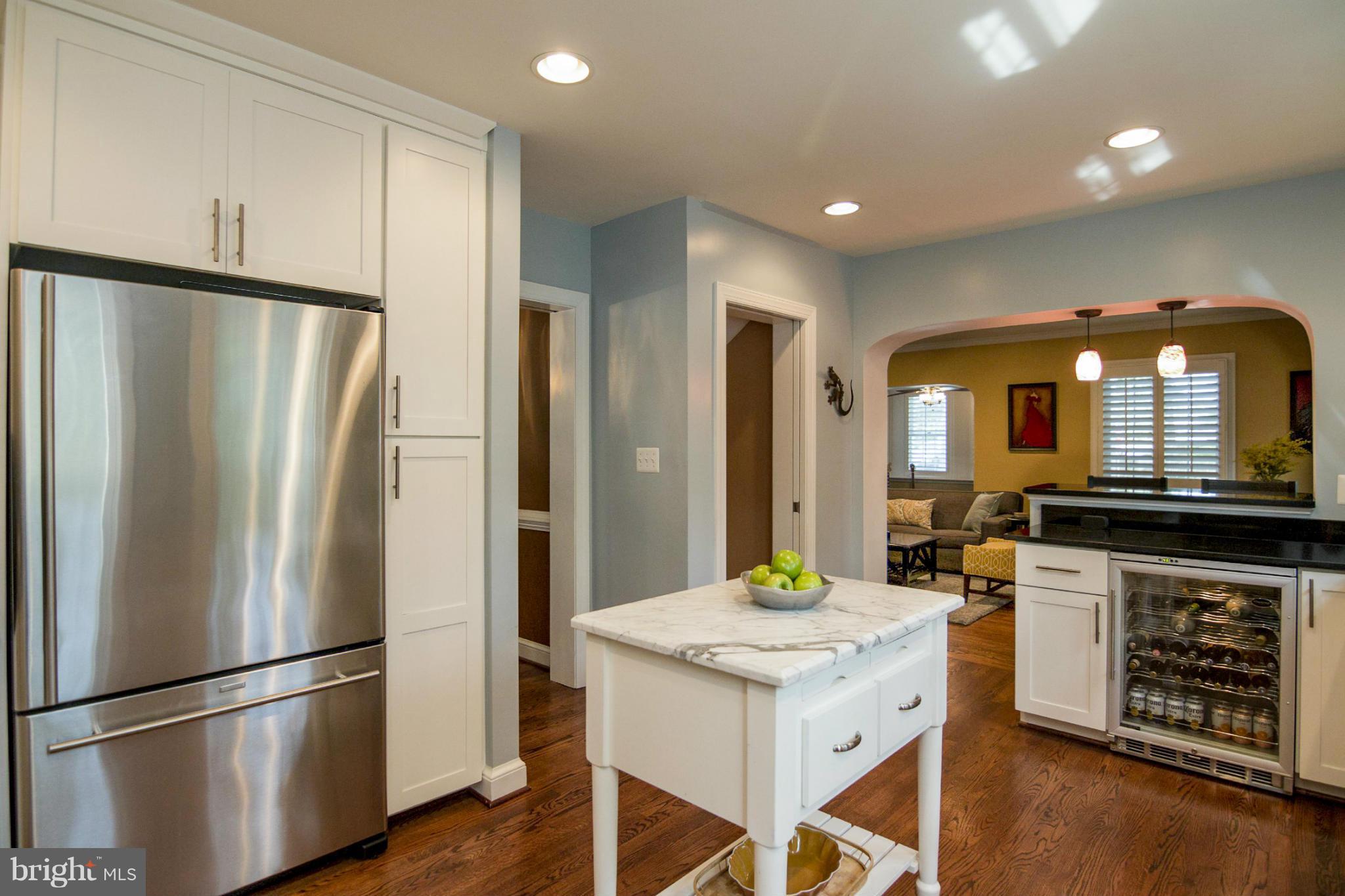 1000 Vassar Road Alexandria, VA 22314 - Photo 9 of 27 Kitchen