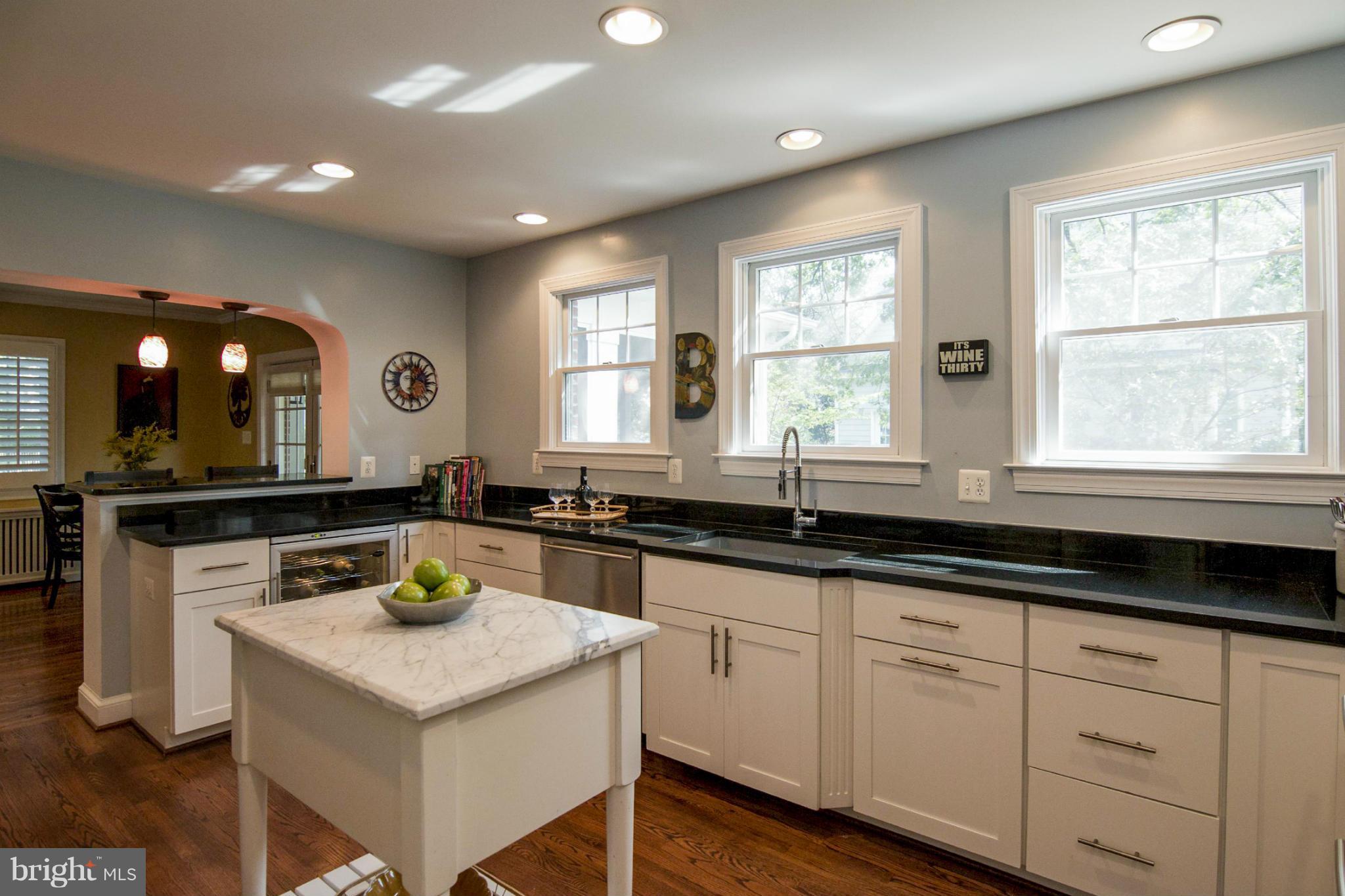 1000 Vassar Road Alexandria, VA 22314 - Photo 10 of 27 Kitchen