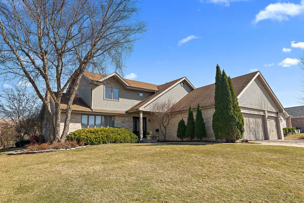 $679,000 | 17915 Crooked Creek Court, Orland Park, IL 60467
