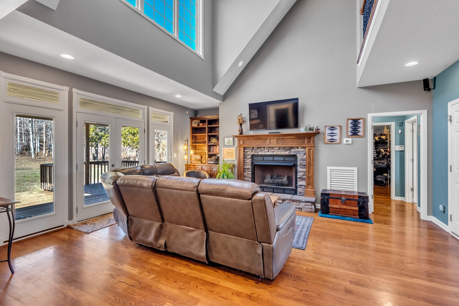 285 Heggie Road Erin, TN 37061 - Photo 11 of 50 a living room with furniture and a fireplace
