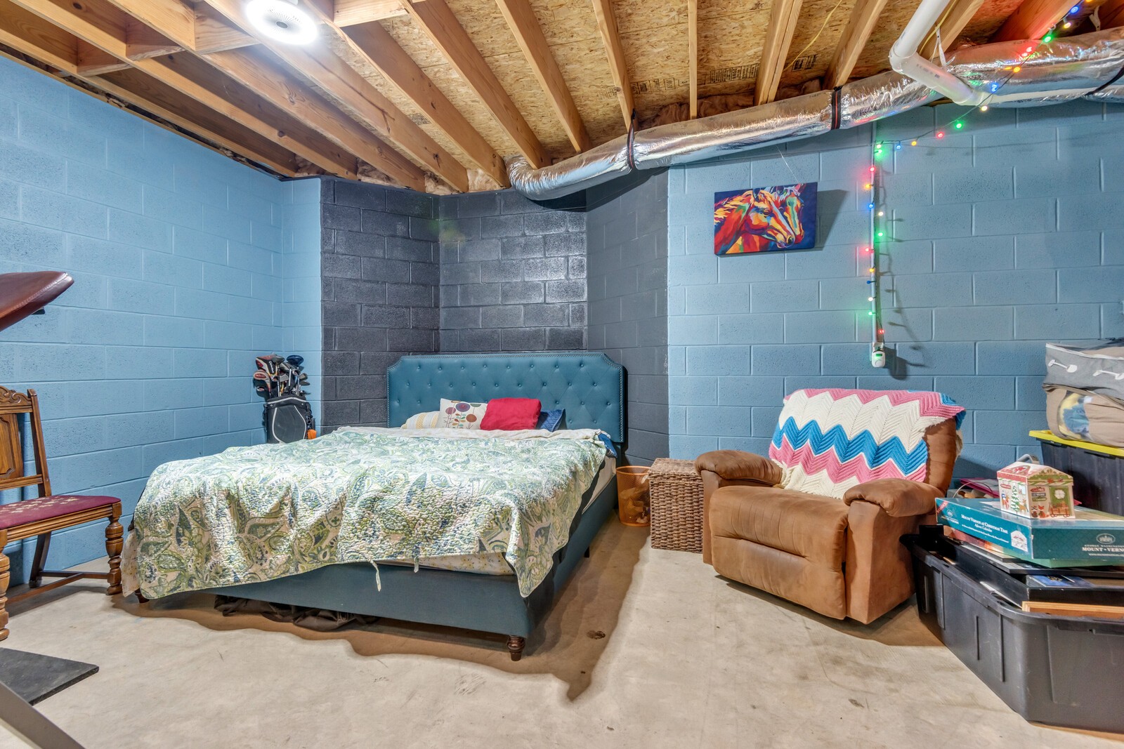 285 Heggie Road Erin, TN 37061 - Photo 29 of 50 a living room with furniture and a couch